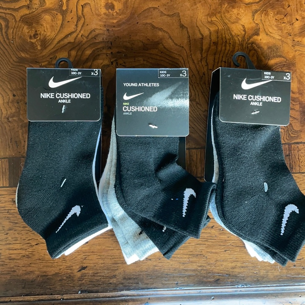 Nike kids youth socks 10C-3Y ankle cushioned socks